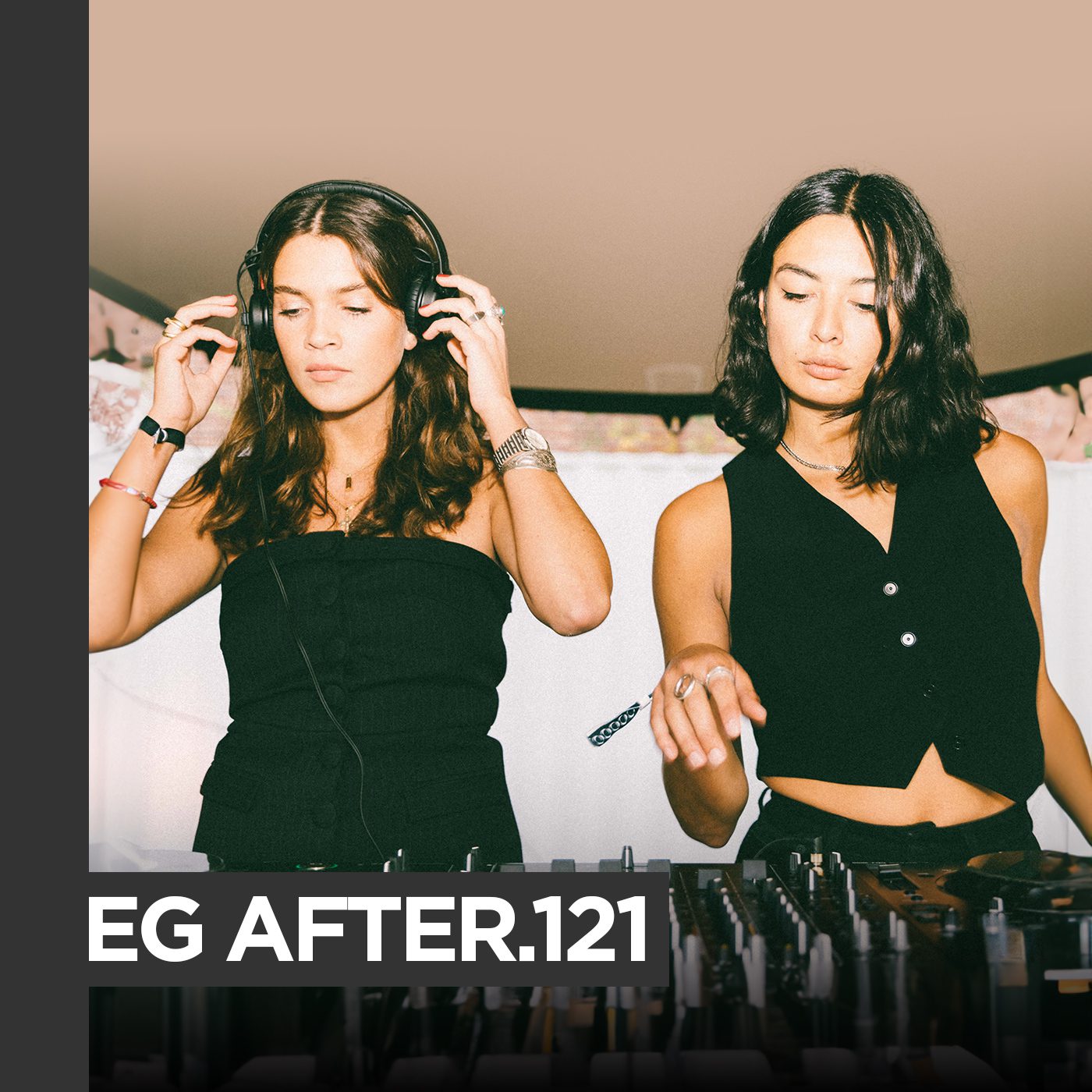 EG-AFTER.121-Alyssa-&-Gia